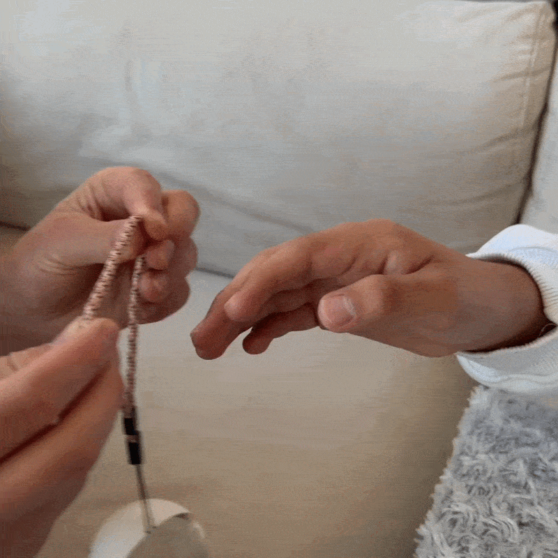 <strong>Step 1: Adjust the strap</strong>